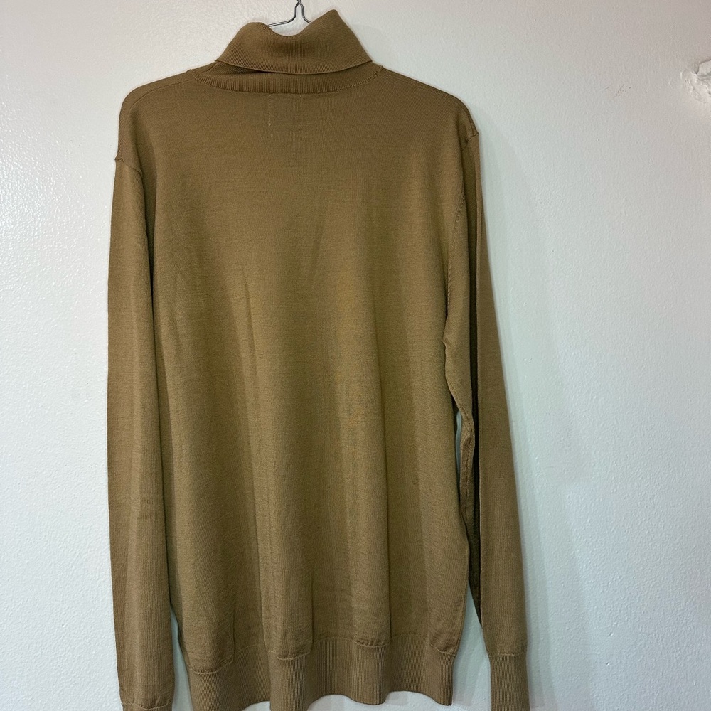 Turtle neck - Picture 2 of 3